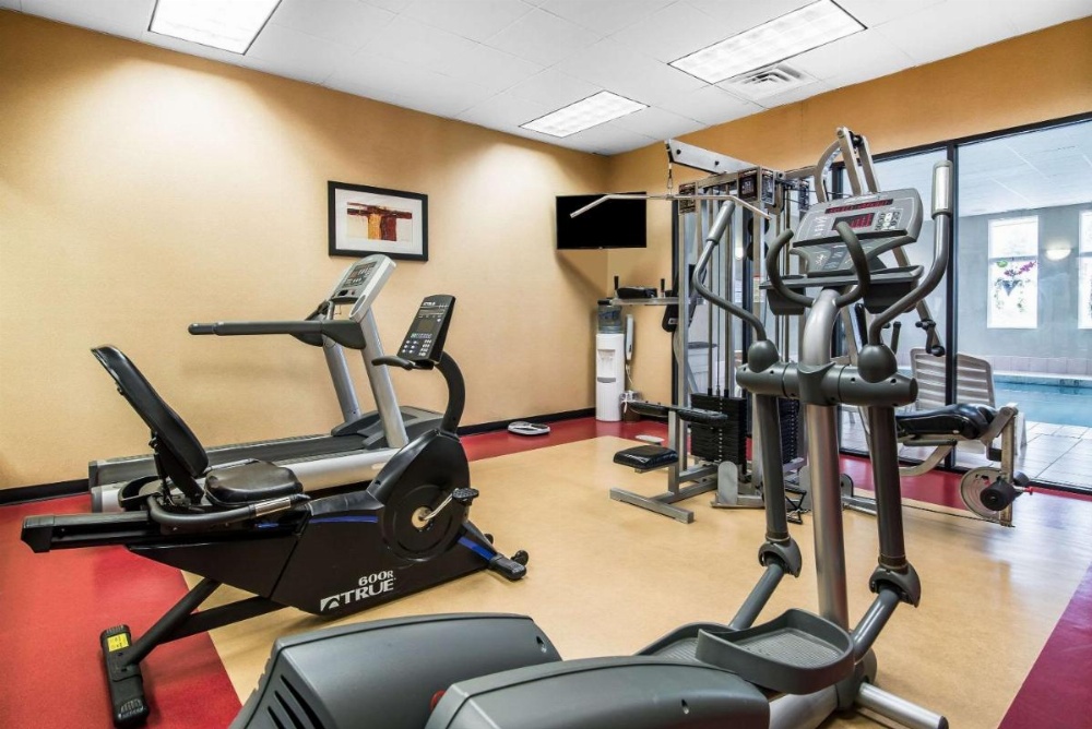 Quality Inn & Suites Image 6